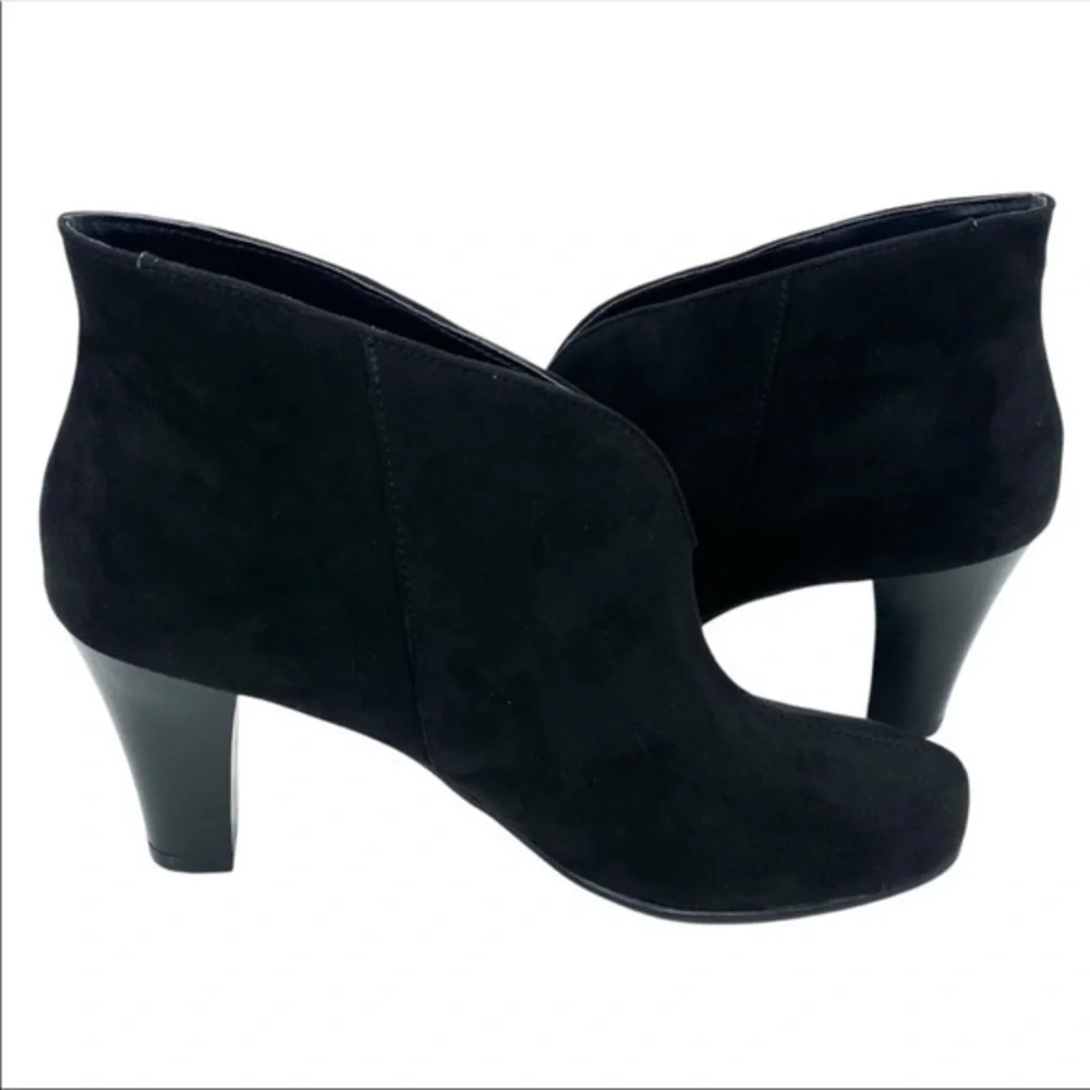 A2 by Aerosoles Women’s Black Faux Suede Ankle Boots
